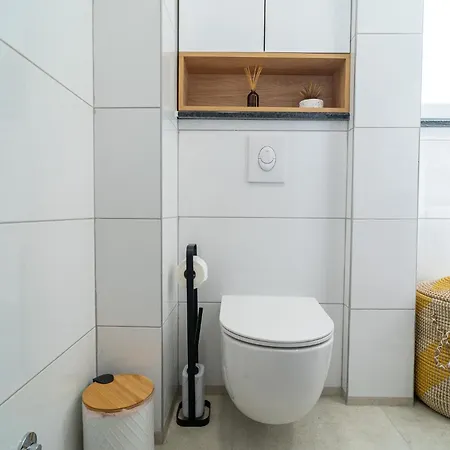 S5 By Belmont Realty 자다르