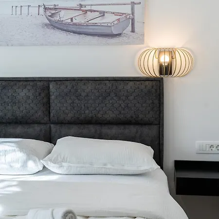 S5 By Belmont Realty