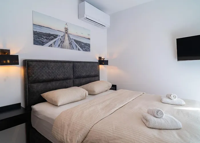 S5 By Belmont Realty Apartman Zára