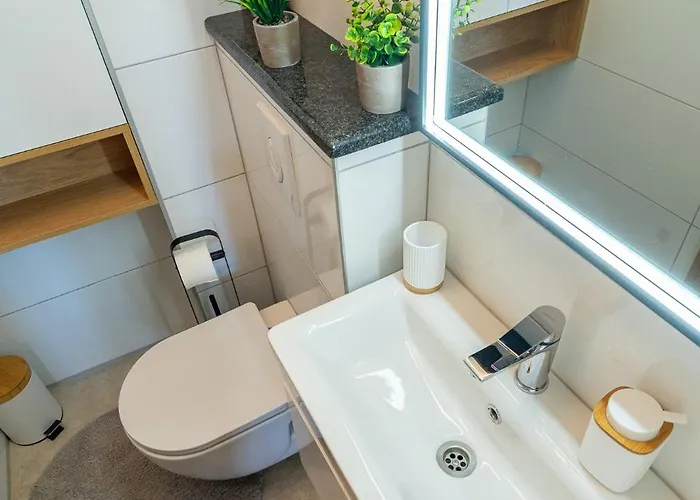 S5 By Belmont Realty Apartman